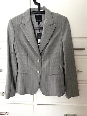The Limited Women's Gray pink and white Pinstripe Blazer size 8